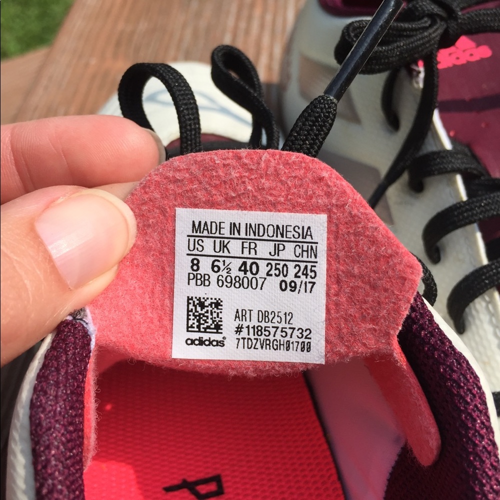 Adidas Predator Cleats - Picture 2 of 2